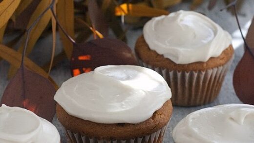 Gluten-Free Pumpkin Cupcakes with Maple Icing