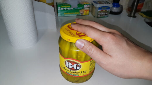 How to Easily Open Up a Jar of Pickles (EASY!!)