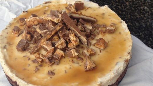 Cooking & Baking: Snickers Cheesecake