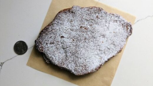 Review: Paris Baguette - Croissant Crisp with Raspberry