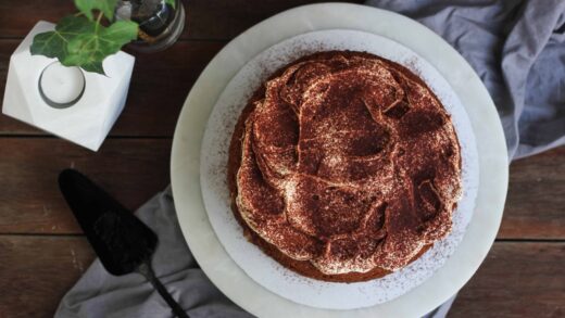 Banana, Nutella & Cream Layer Cake – Butter Baking