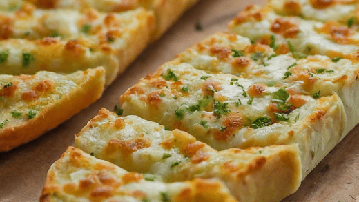 Warm cheesy bread with garlic flavour