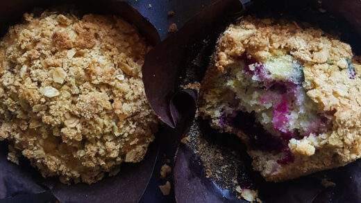 The Best Berry Crumble Muffins – The Baker's Voyage