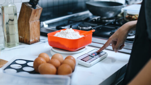 7 Easy Cream of Tartar Substitutes & 5 Practical Baking Tips